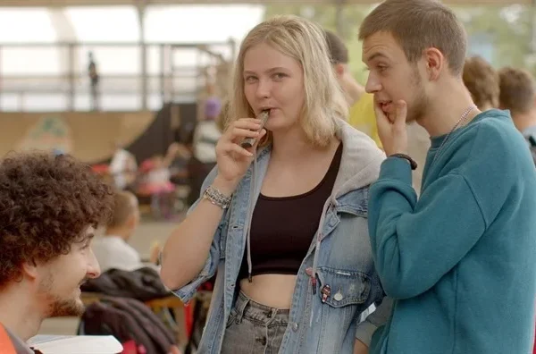 Future studies are needed to establish clearer causal relationships between vaping and later smoking at both the individual and population levels.